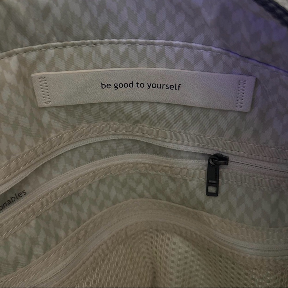 Lululemon Follow Your Bliss Tote Black Gray Gym Yoga Travel Laptop Carryall Bag - Picture 8 of 12